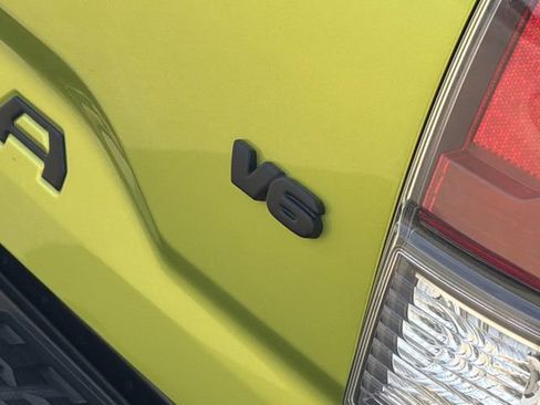 Used 2023 Toyota Tacoma TRD Off-Road image 11