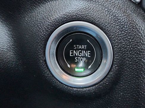 Used 2020 GMC Sierra 1500 SLT image 18