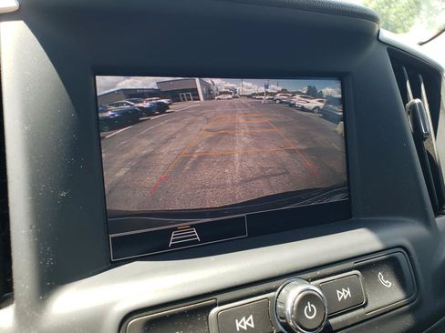 Used 2023 GMC Terrain SLE w/ Driver Convenience Package FWD image 15