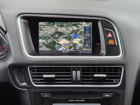 Used 2016 Audi Q5 2.0T Premium Plus w/ Technology Package image 17