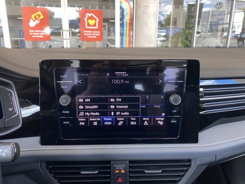 Certified 2025 Volkswagen Jetta SEL FWD image 24