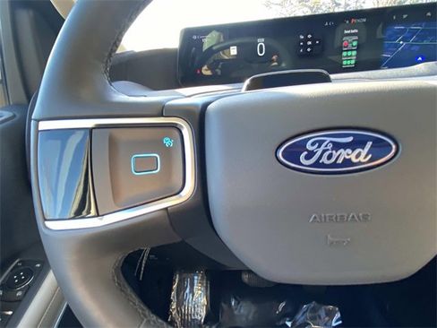 Used 2025 Ford Expedition Max Active image 33