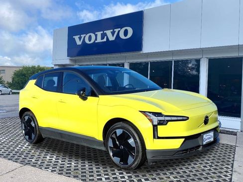 Certified 2025 Volvo EX30 Ultra image 1