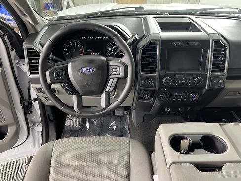 Used 2018 Ford F150 XLT w/ Equipment Group 302A Luxury AWD/4WD image 11