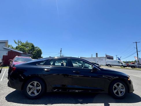 Used 2022 Kia K5 LX FWD image 7