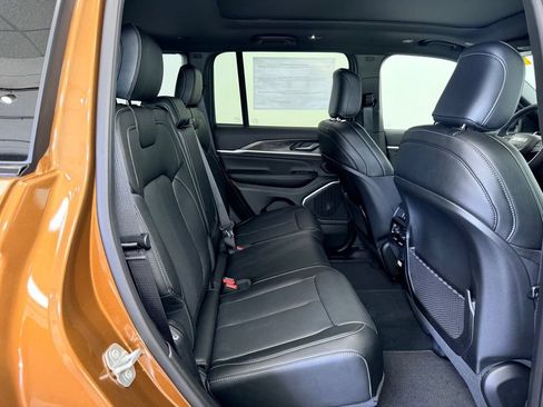 New 2026 Jeep Grand Cherokee Limited AWD/4WD image 8