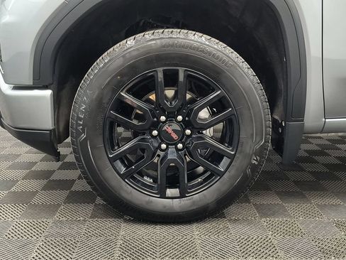 Used 2025 GMC Sierra 1500 Elevation w/ Preferred Package AWD/4WD image 11