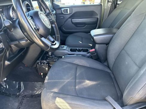 Used 2020 Jeep Wrangler Unlimited Sport S image 22