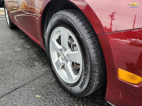 Used 2016 Chevrolet Cruze LT image 35