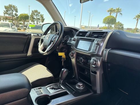 Used 2016 Toyota 4Runner SR5 w/ Convenience Package AWD/4WD image 23