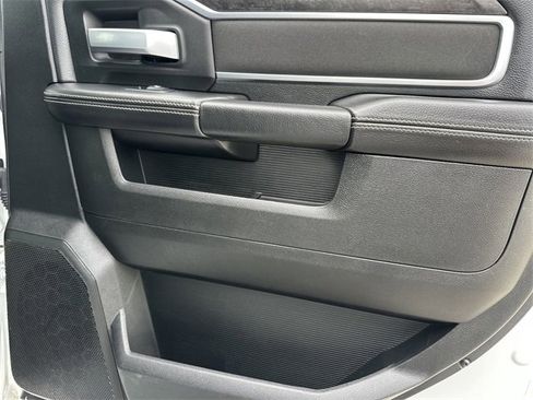 Used 2024 RAM 3500 Big Horn image 17