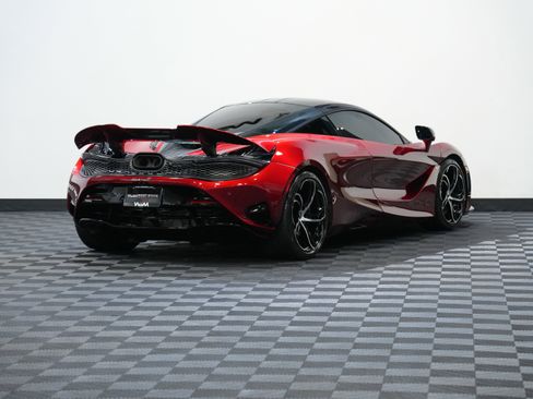Used 2024 McLaren 750S image 7