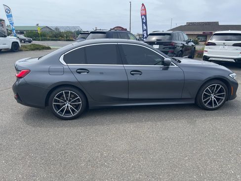 Used 2021 BMW 330i Sedan RWD image 4