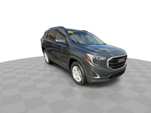 Used 2018 GMC Terrain SLE w/ Driver Convenience Package image 2