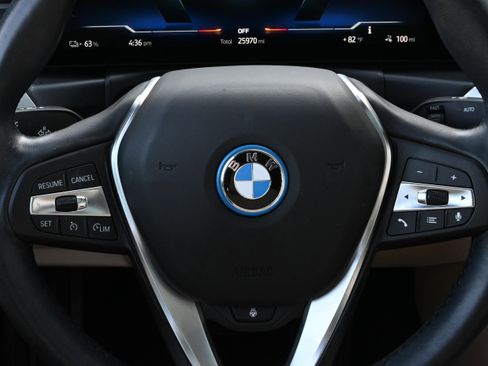 Certified 2023 BMW i4 eDrive35 w/ Premium Package image 33