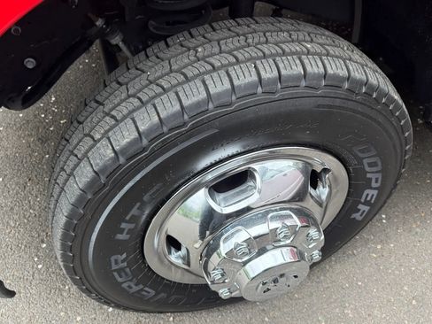 Used 2021 RAM 3500 Tradesman w/ Chrome Appearance Group image 35