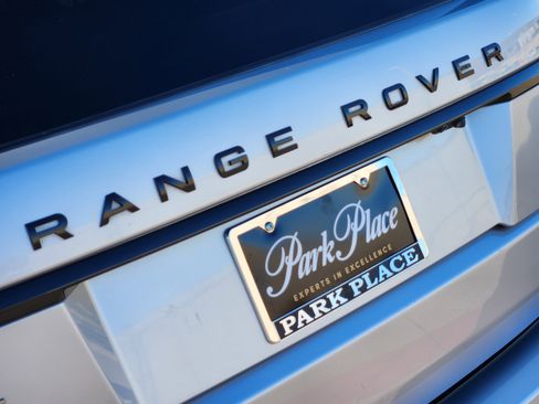 Used 2019 Land Rover Range Rover HSE image 10