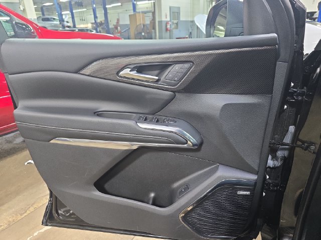 Used 2026 Chevrolet Traverse High Country w/ LPO, Floor Liner Package AWD/4WD image 29