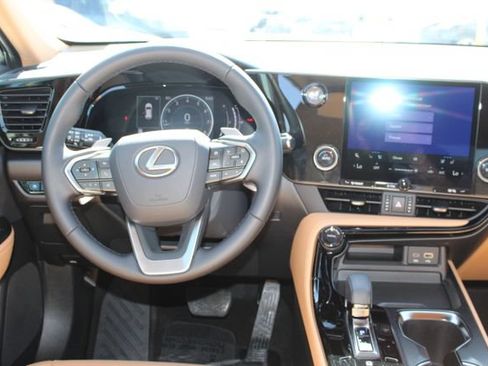 Certified 2025 Lexus NX 250 FWD w/ Premium Package image 14