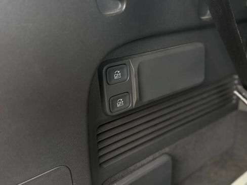 Used 2023 Rivian R1S Adventure AWD/4WD image 35