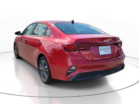 Used 2024 Kia Forte LXS FWD image 6