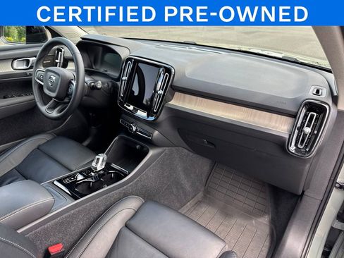 Used 2023 Volvo XC40 B5 Plus w/ Protection Package Premier AWD/4WD image 20