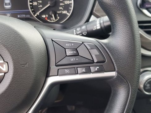 Used 2024 Nissan Altima 2.5 SV image 22