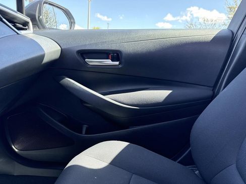 Used 2020 Toyota Corolla LE image 27