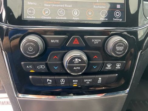Used 2019 Jeep Grand Cherokee Altitude AWD/4WD image 29