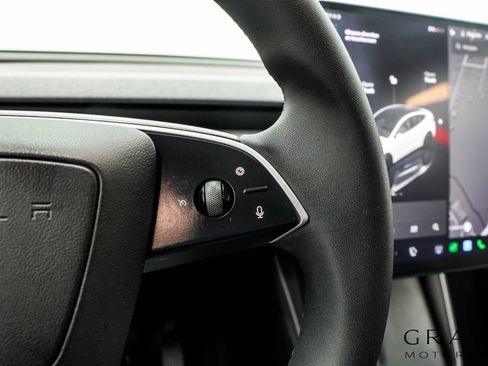 Used 2026 Tesla Model Y 2WD image 29