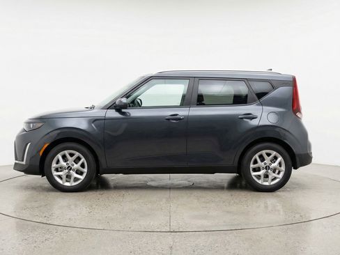 Used 2025 Kia Soul LX w/ LX Technology Package FWD image 5