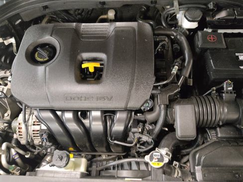 Used 2020 Hyundai Elantra SEL FWD image 30