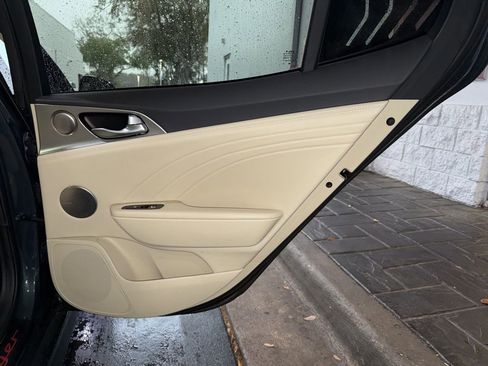 Used 2022 Kia Stinger GT2 image 22