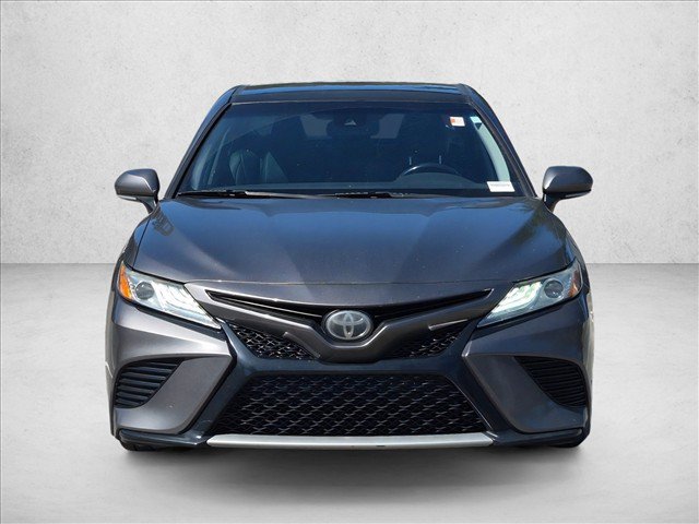 Used 2020 Toyota Camry XSE FWD image 2