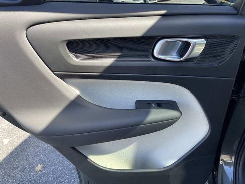 New 2026 Volvo XC40 B5 Plus w/ Protection Package Premier image 19