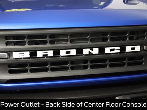 Used 2022 Ford Bronco Black Diamond AWD/4WD image 19