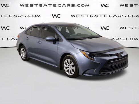 Used 2026 Toyota Corolla LE FWD image 39