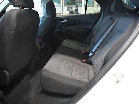 Used 2024 Chevrolet Equinox LT FWD image 11