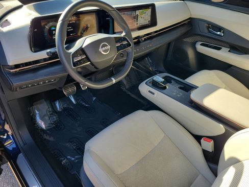 Used 2023 Nissan Ariya FWD image 17