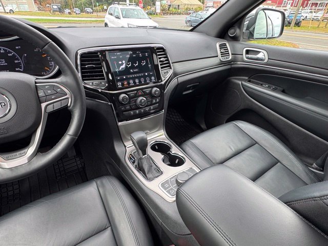 Used 2021 Jeep Grand Cherokee Limited AWD/4WD image 17