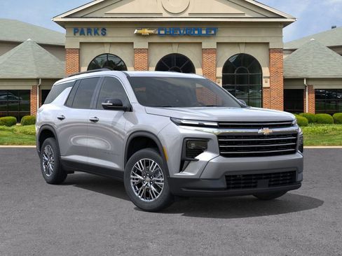 New 2026 Chevrolet Traverse LT image 8