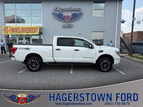 Used 2017 Nissan Titan PRO-4X AWD/4WD image 1
