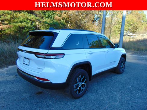 New 2025 Jeep Grand Cherokee Limited RWD image 16