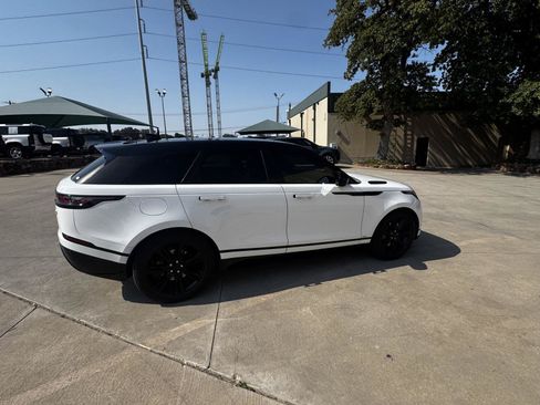 Certified 2021 Land Rover Range Rover Velar R-Dynamic S AWD/4WD image 9