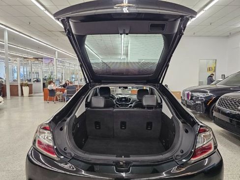 Used 2017 Chevrolet Volt LT w/ Comfort Package image 37