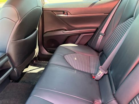 Used 2022 Toyota Camry SE image 31