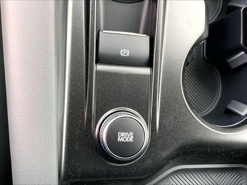 New 2026 Ford Explorer Active w/ Active Comfort Package image 20