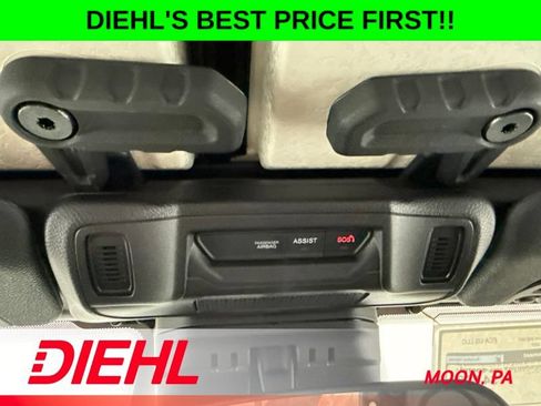New 2026 Jeep Gladiator Rubicon w/ Steel Power Dome Hood Package AWD/4WD image 32