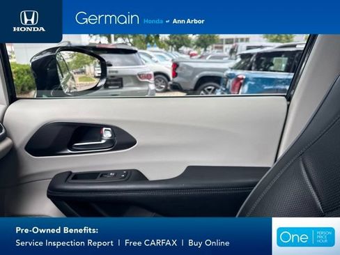 Used 2019 Chrysler Pacifica Limited FWD image 39