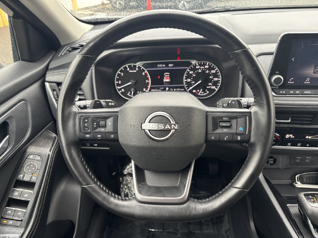 Used 2025 Nissan Rogue SV AWD/4WD image 13